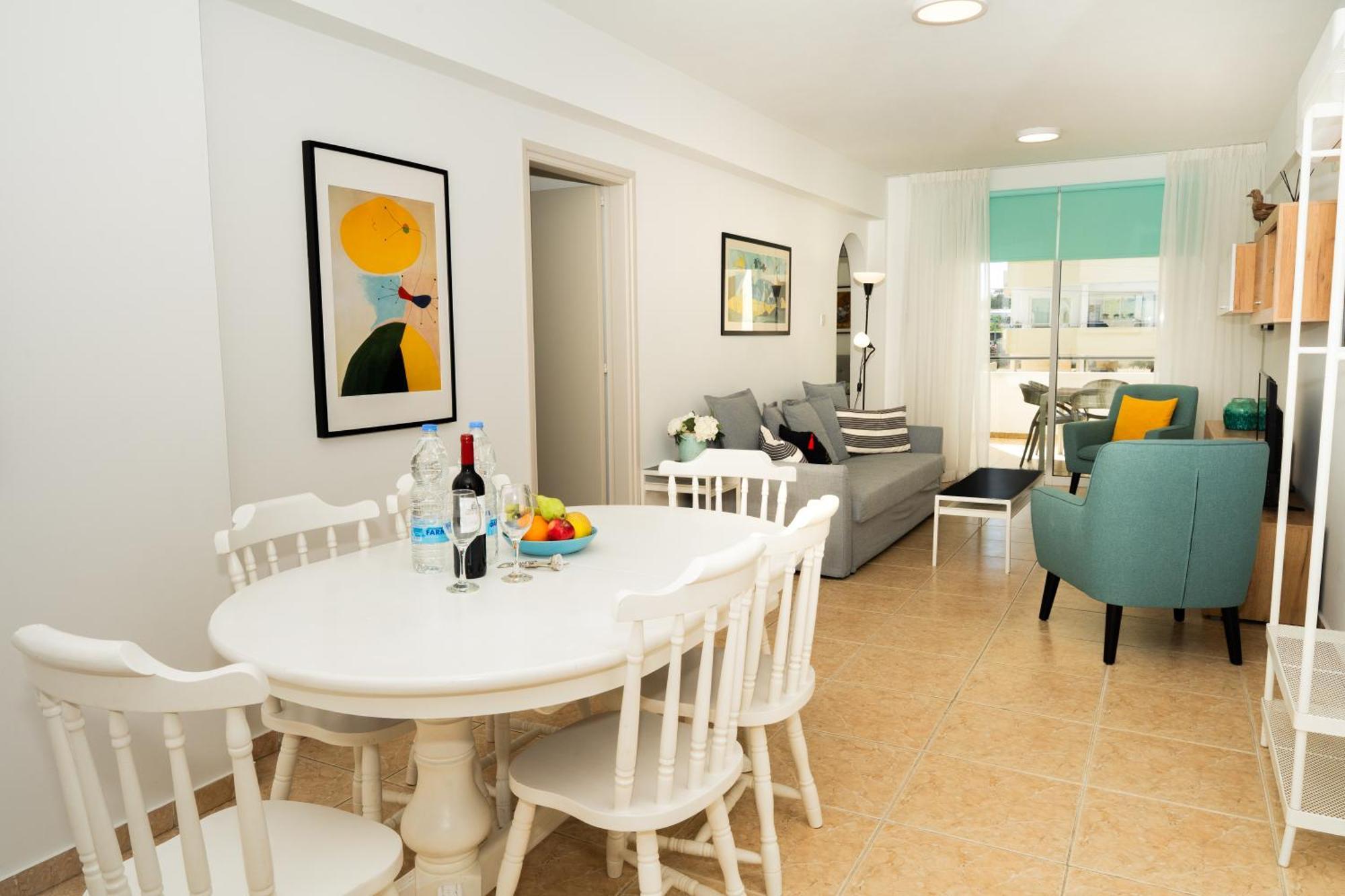 Boris Mackenzie 2 Bedroom Flat With Pool * Larnaca